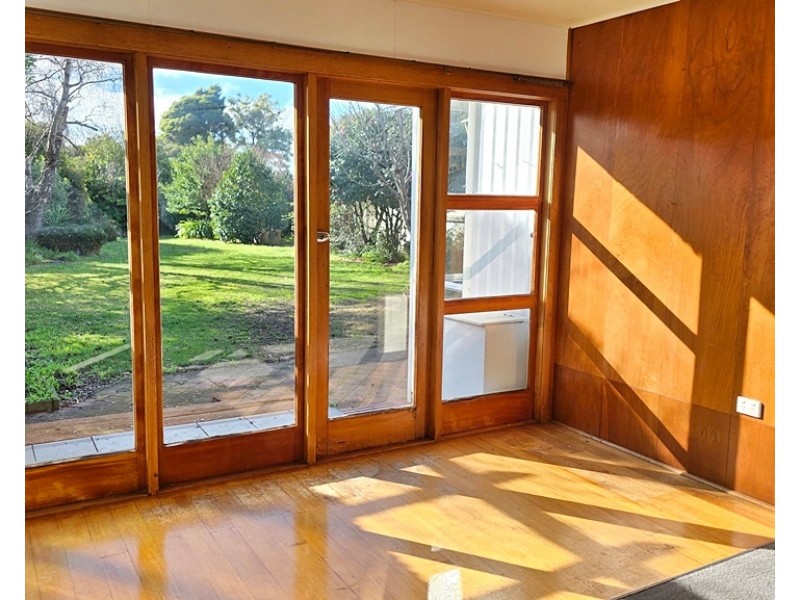 77 Main Street, Ulverstone TAS 7315