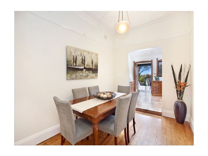 27 Lea Avenue, Russell Lea NSW 2046