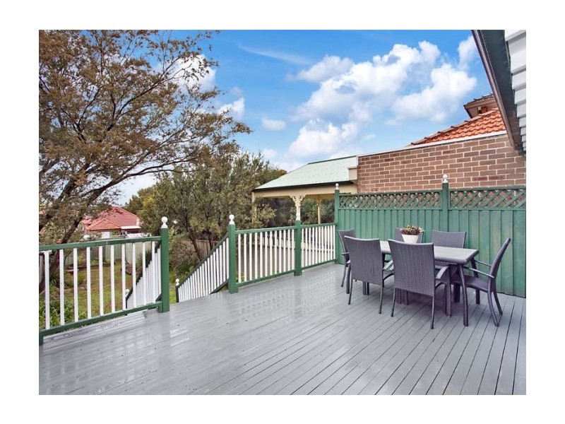 27 Lea Avenue, Russell Lea NSW 2046