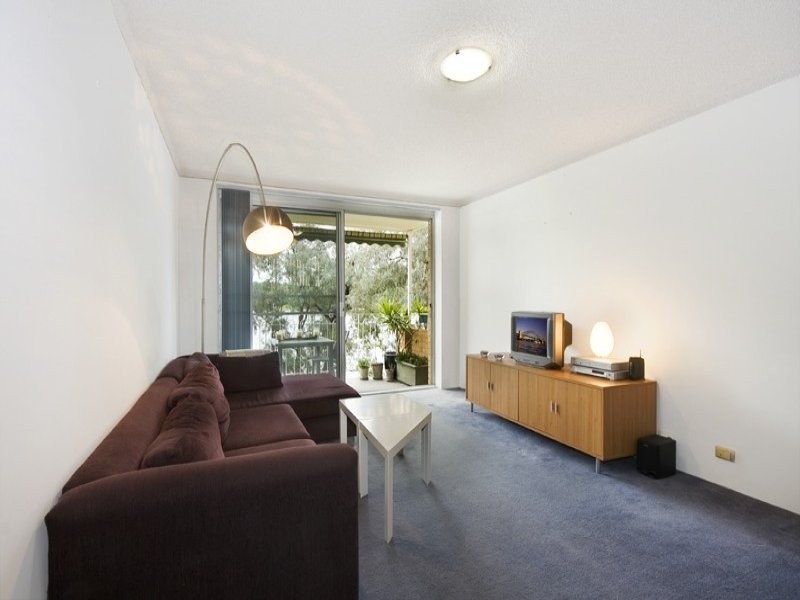 4/13 Bortfield Drive, Chiswick NSW 2046