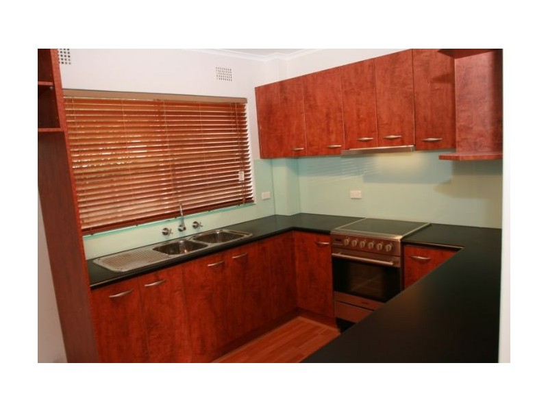 1/37 Walton Crescent, Abbotsford NSW 2046