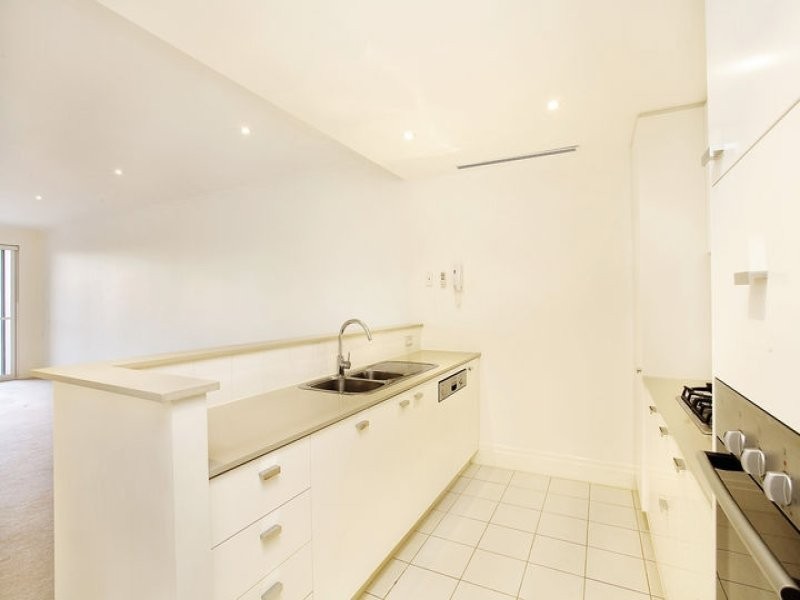 15/21 Peninsula Drive, Breakfast Point NSW 2137