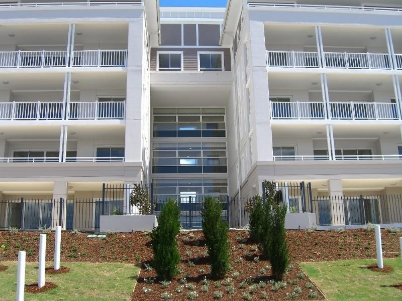 27/1 Juniper Drive, Breakfast Point NSW 2137