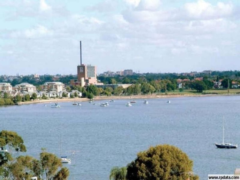 1/2 Gow Avenue, Abbotsford NSW 2046