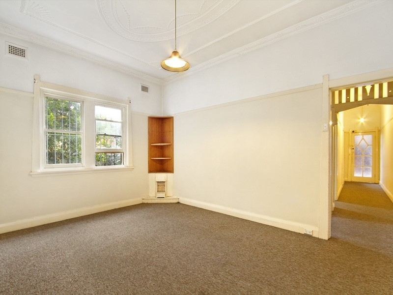 245 Lyons Road, Russell Lea NSW 2046