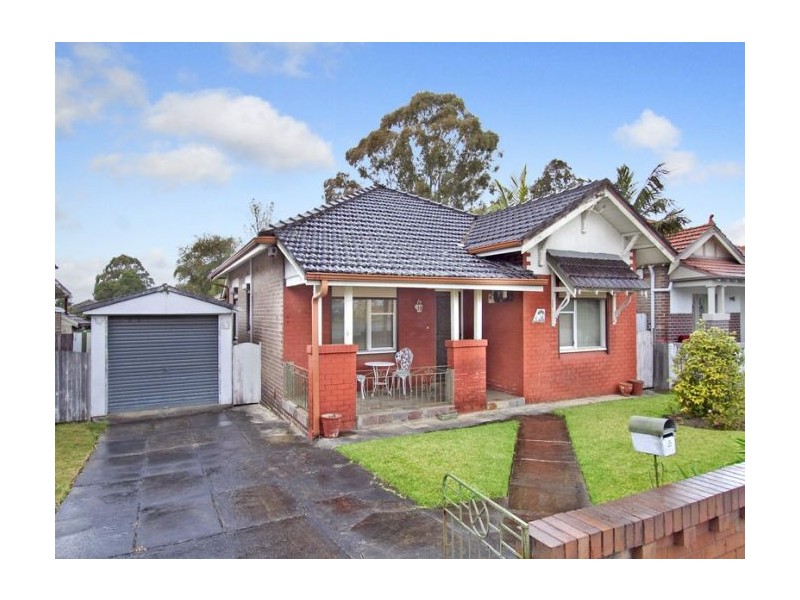 6 Lucas Ave, Russell Lea NSW 2046