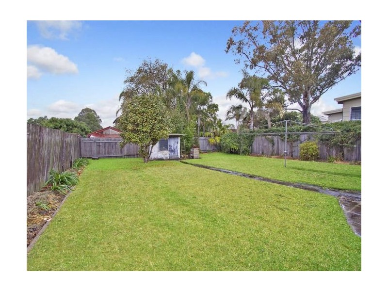 6 Lucas Ave, Russell Lea NSW 2046