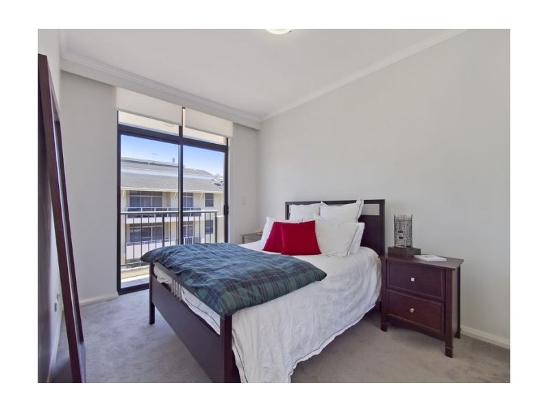 200/4 Dolphin Close, Chiswick NSW 2046