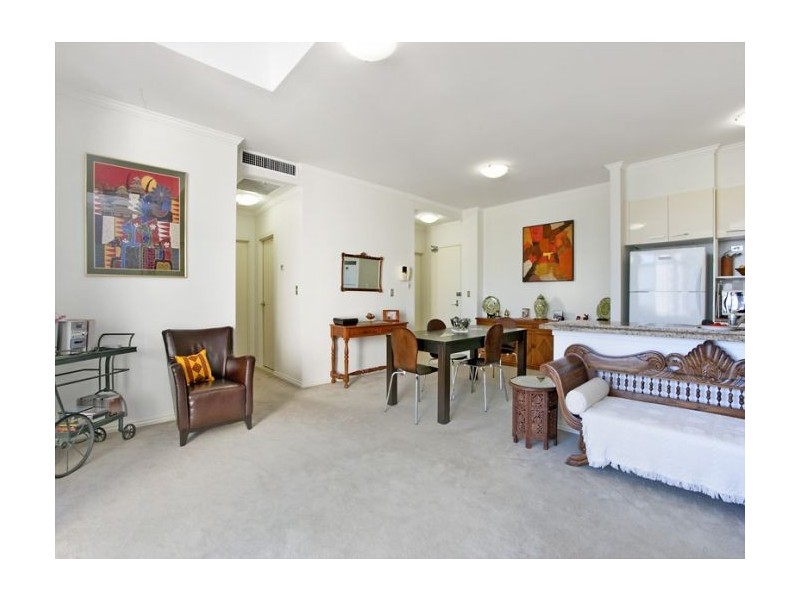 121/1  Dolphin Close, Chiswick NSW 2046