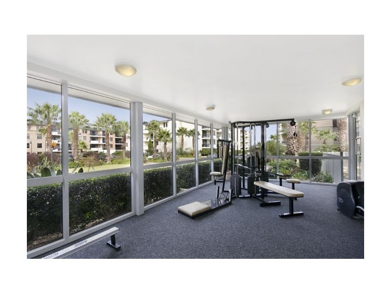 121/1  Dolphin Close, Chiswick NSW 2046