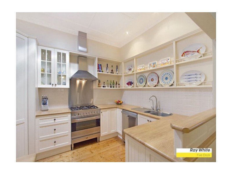 9 Warwillah Road, Russell Lea NSW 2046