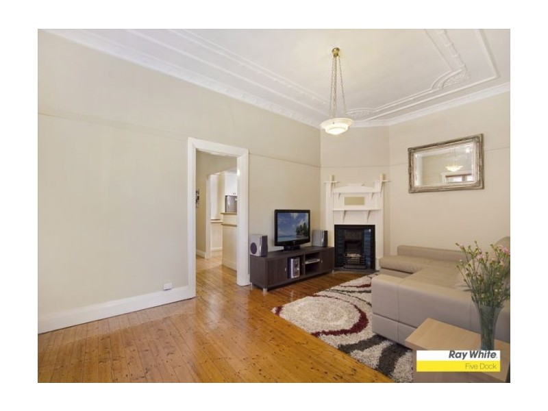 9 Warwillah Road, Russell Lea NSW 2046