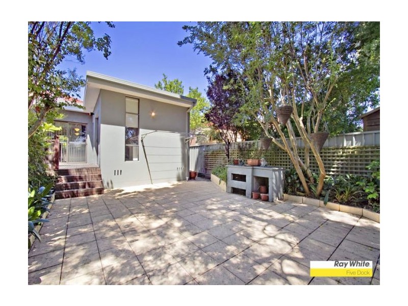 9 Warwillah Road, Russell Lea NSW 2046