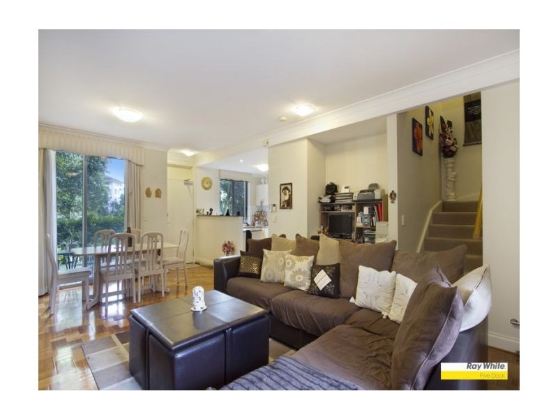 2 Kings Park Cct, Five Dock NSW 2046