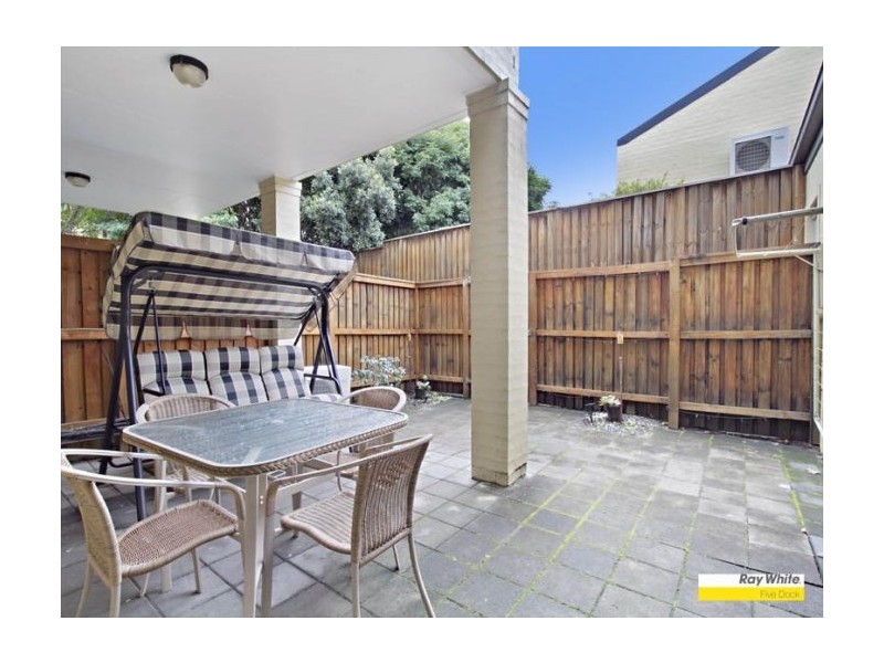 2 Kings Park Cct, Five Dock NSW 2046