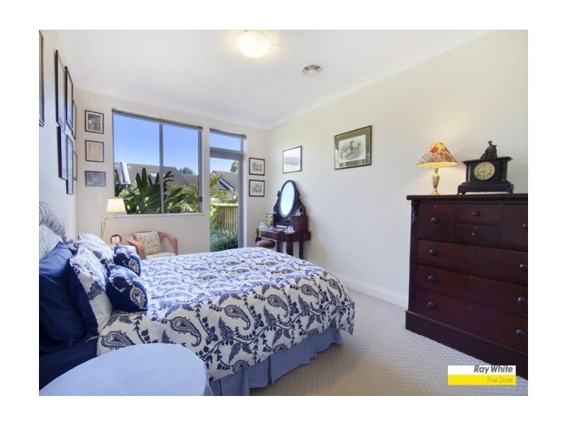 6 Kings Park Walk, Five Dock NSW 2046