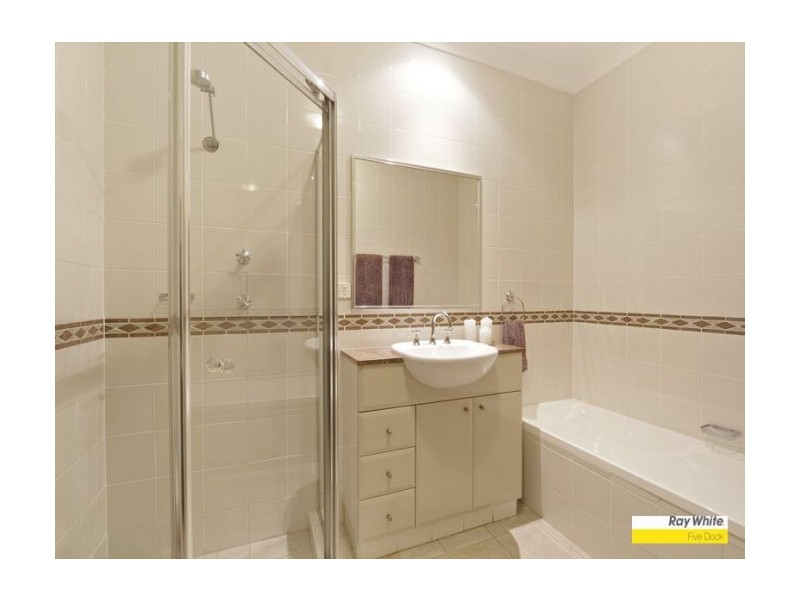 6 Kings Park Walk, Five Dock NSW 2046