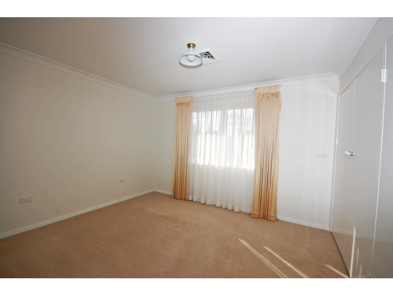 18 Moray Place, Sylvania NSW 2224