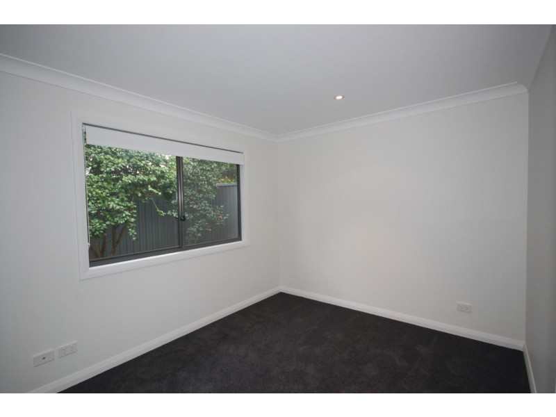 1A Deakin Place, Kirrawee NSW 2232