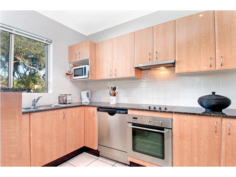 18/7-13 Taylor Close, Miranda NSW 2228