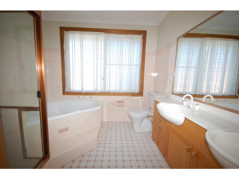 273 Gymea Bay Rd, Gymea Bay NSW 2227