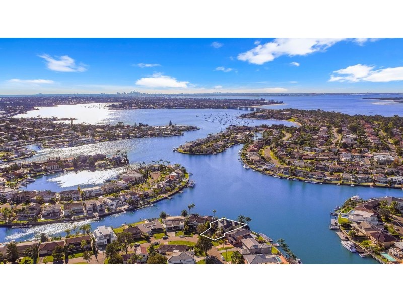 24 MacIntyre Crescent, Sylvania Waters NSW 2224