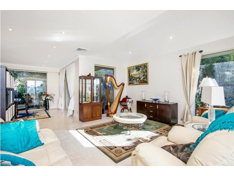 24 MacIntyre Crescent, Sylvania Waters NSW 2224