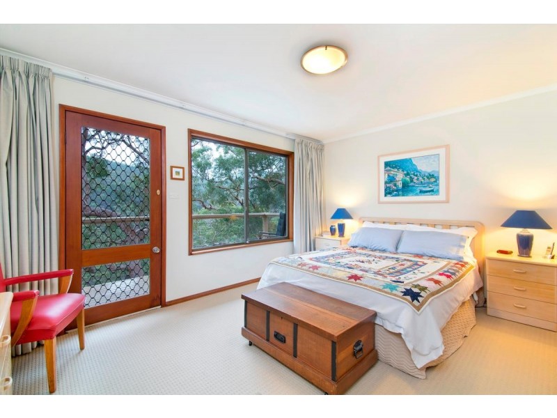 32 Gore Avenue, Kirrawee NSW 2232