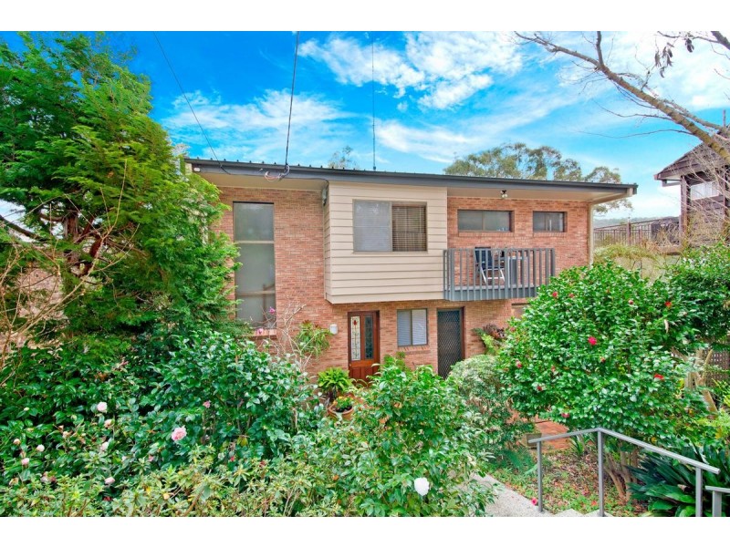 32 Gore Avenue, Kirrawee NSW 2232