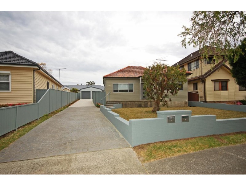 77 Loftus Ave, Loftus NSW 2232