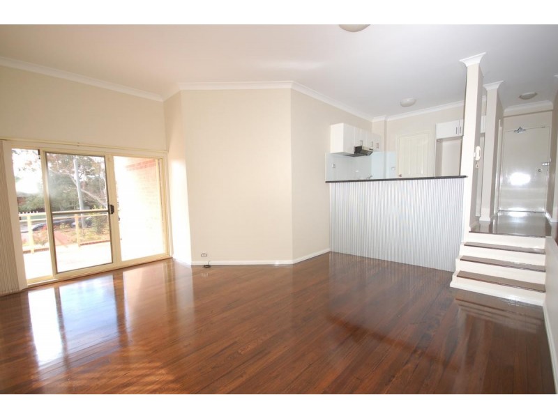 2/50 The Grand Parade, Sutherland NSW 2232