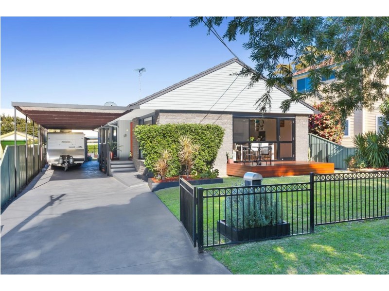 10 Raleigh Avenue, Caringbah NSW 2229