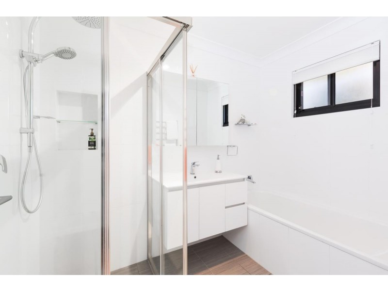 10 Raleigh Avenue, Caringbah NSW 2229