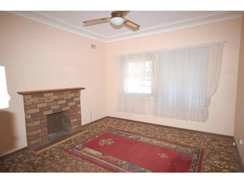 306 Taren Point Rd, Caringbah NSW 2229