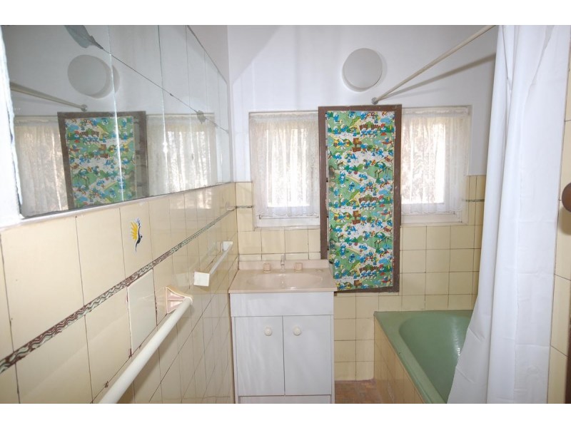 306 Taren Point Rd, Caringbah NSW 2229