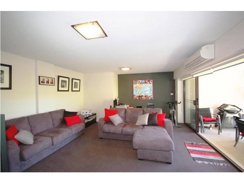 18/6-8 Banksia Rd, Caringbah NSW 2229