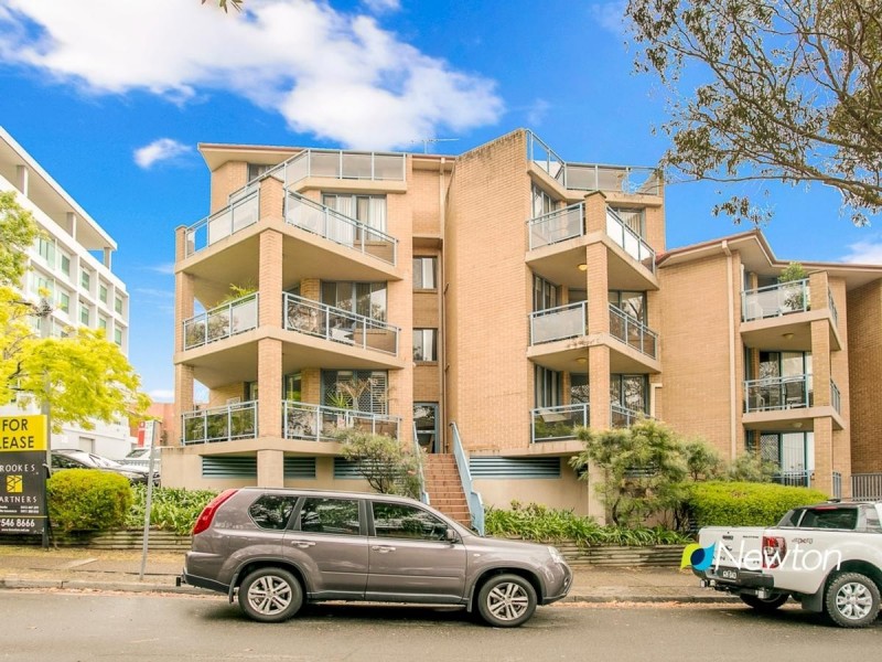10/9-13 Clubb Crescent, Miranda NSW 2228