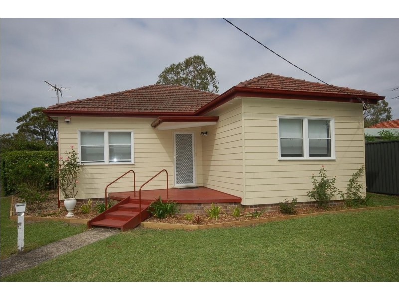 1 Deakin Place, Kirrawee NSW 2232