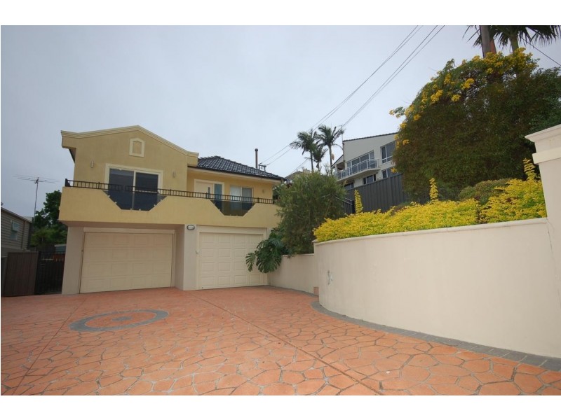 11 Swan Street, Lilli Pilli NSW 2229