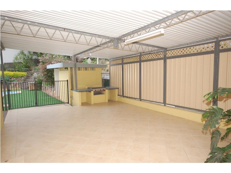 11 Swan Street, Lilli Pilli NSW 2229