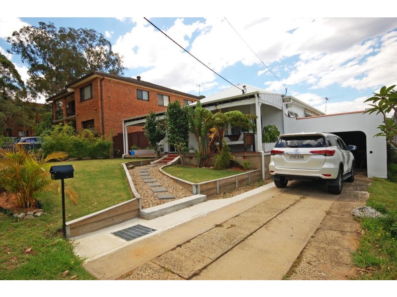 17 Gordon Street, Caringbah NSW 2229