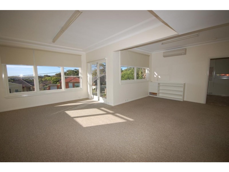 34 Bimbadeen Avenue, Miranda NSW 2228