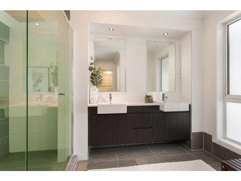 95 Wolger Street, Como NSW 2226