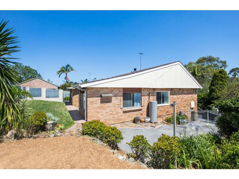 11 Erang Avenue, Kirrawee NSW 2232