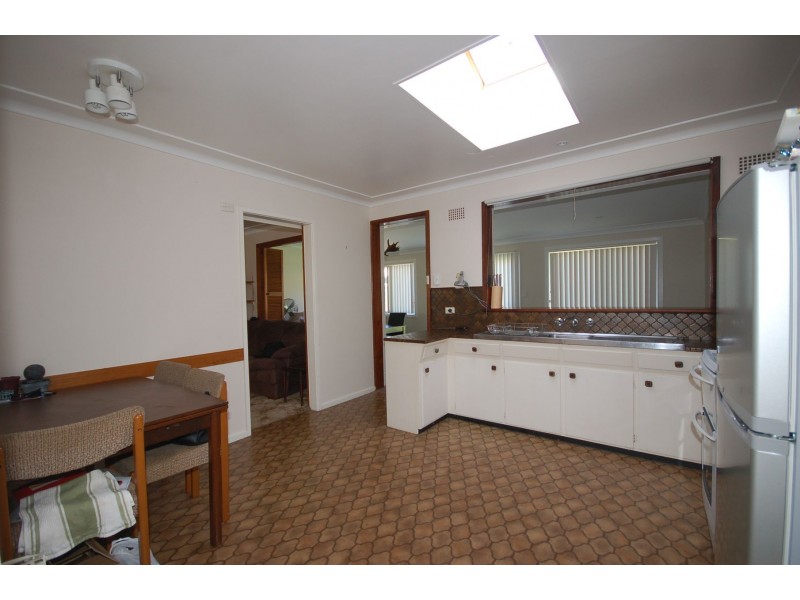 3 Forbes Crescent, Engadine NSW 2233