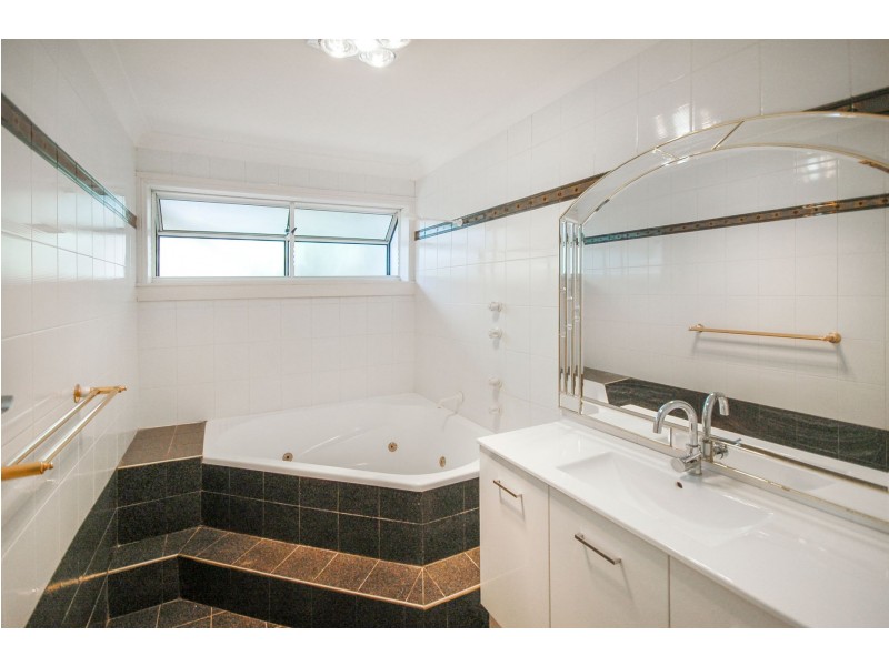 28 Carter Crescent, Gymea Bay NSW 2227