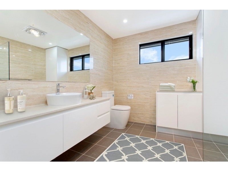 7 Lola Place, Miranda NSW 2228