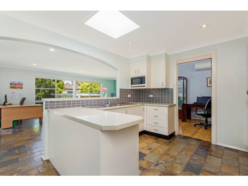 12 Binalong Avenue, Caringbah NSW 2229
