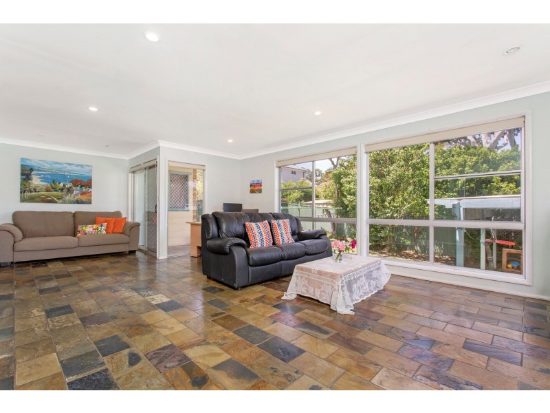 12 Binalong Avenue, Caringbah NSW 2229