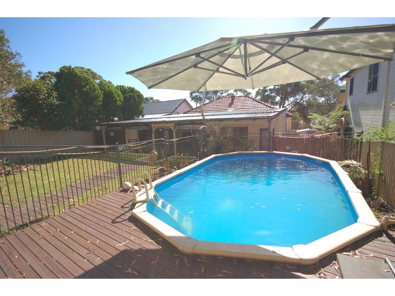 18 Kanoona Road, Caringbah NSW 2229
